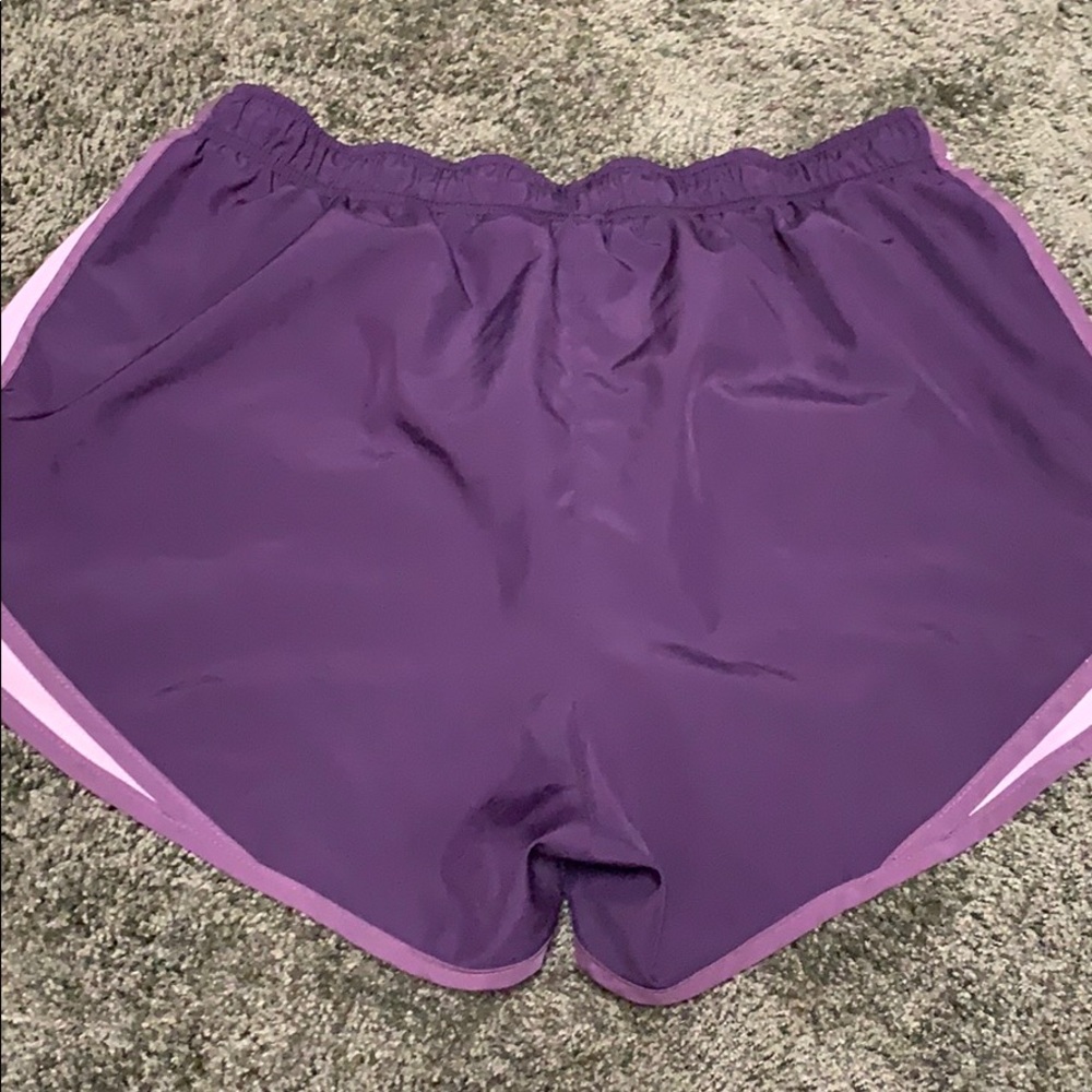 Nike Shorts - Picture 2 of 4